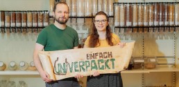 Bild von Pierre Mischke und Christin Neubert, Inhaber EINFACH UNVERPACKT Leipzig